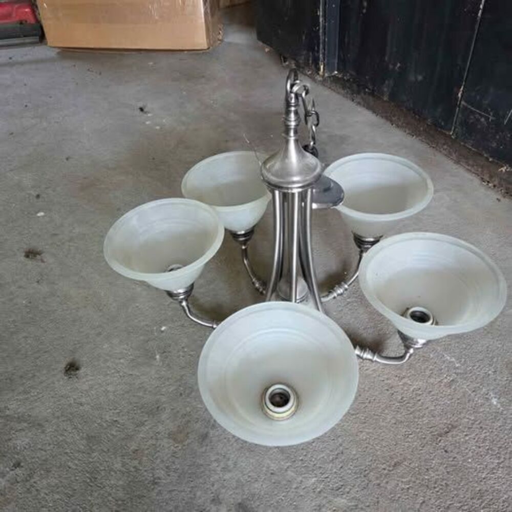 Chandelier - Picture 2 of 2